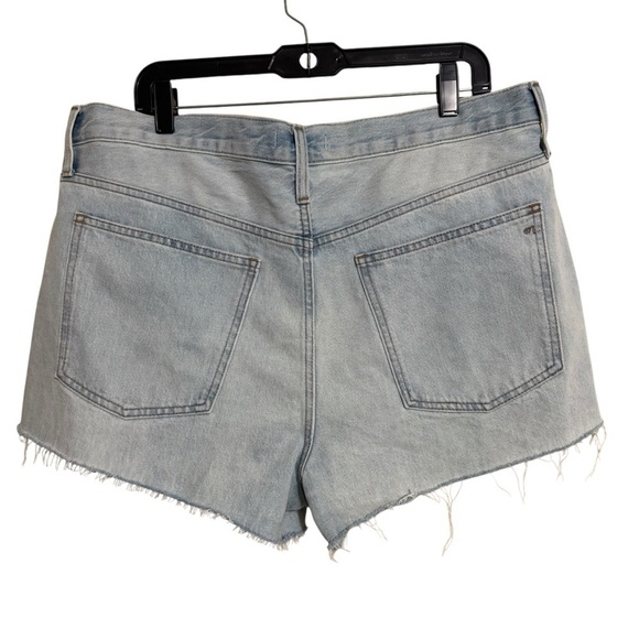 Madewell NWT Relaxed Denim Shorts Womens Size 32 Baggy Frayed High Rise - Picture 4 of 6